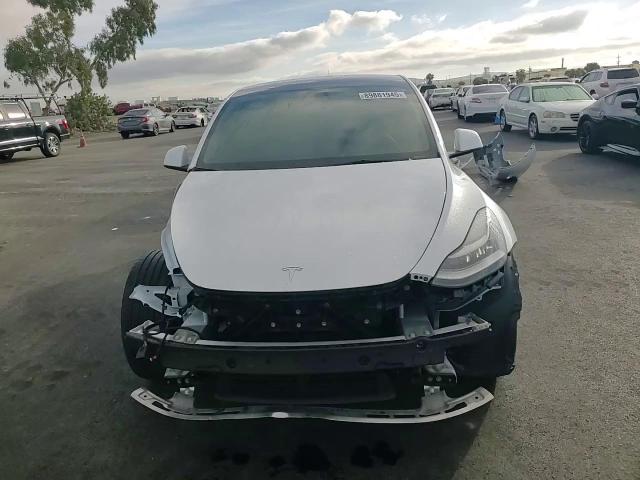 2022 Tesla Model Y VIN: 7SAYGDEE2NF370193 Lot: 89881945