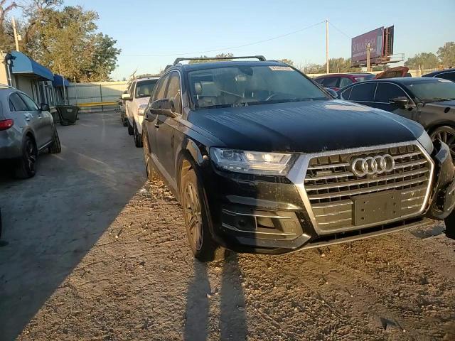 2017 Audi Q7 Premium Plus VIN: WA1LAAF79HD025479 Lot: 87469185