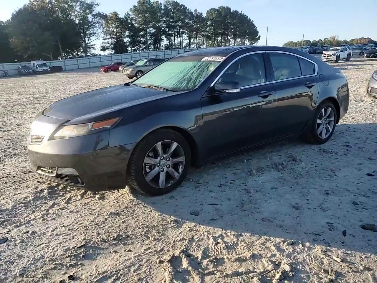 Фото: 19UUA8F54DA001699