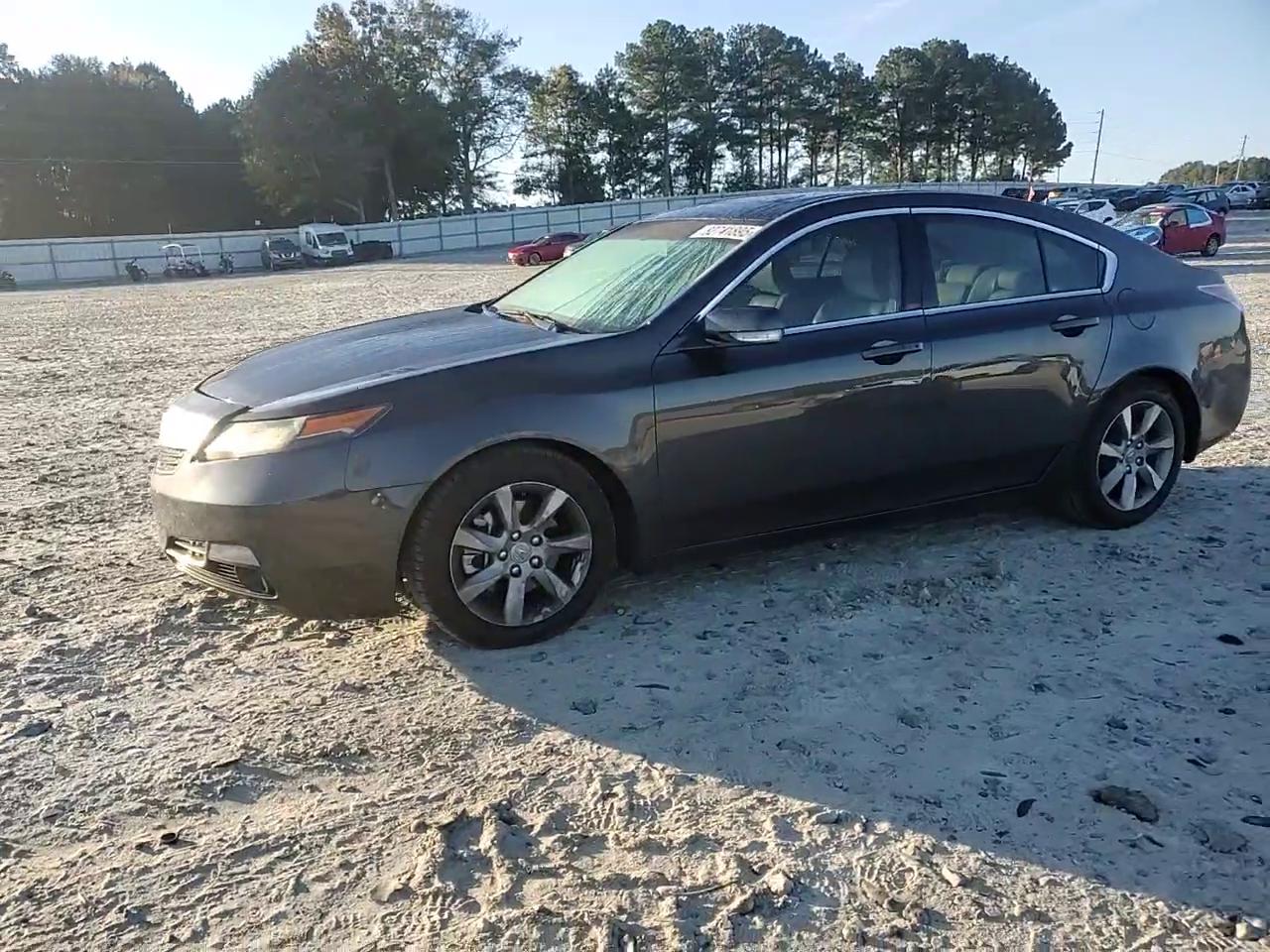 Фото: 19UUA8F54DA001699