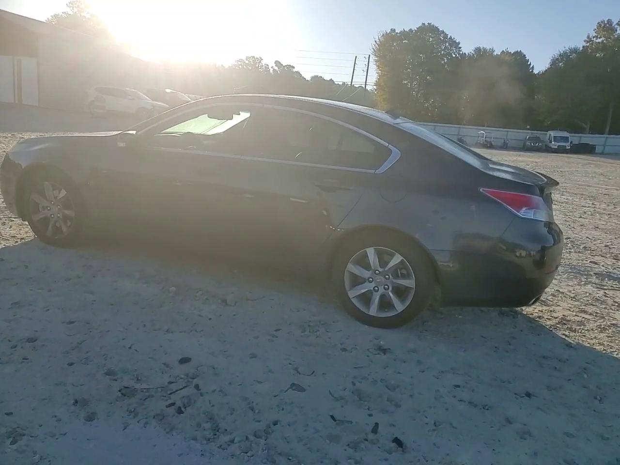 Фото: 19UUA8F54DA001699