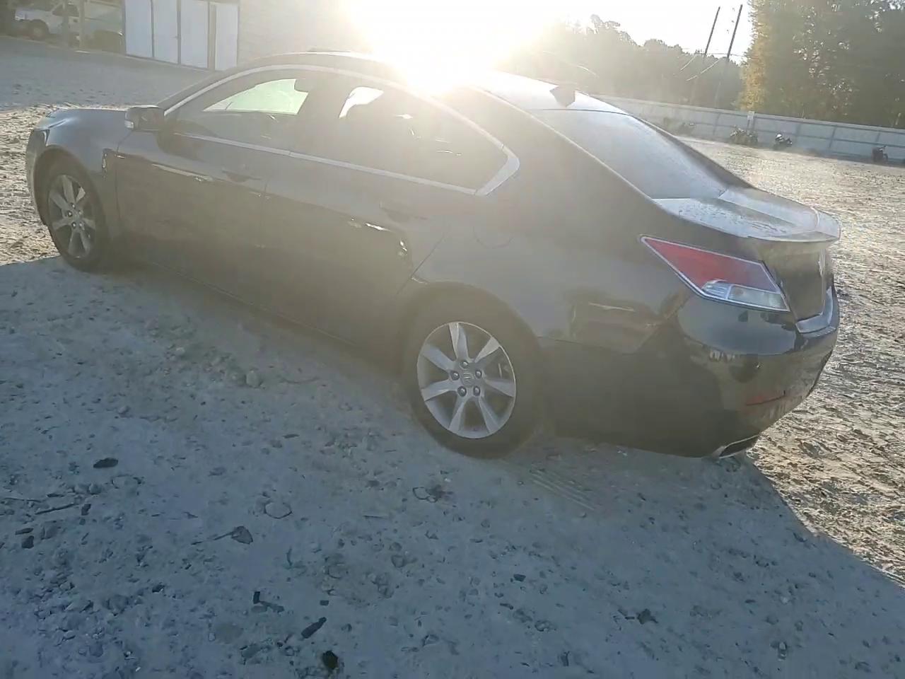 Фото: 19UUA8F54DA001699