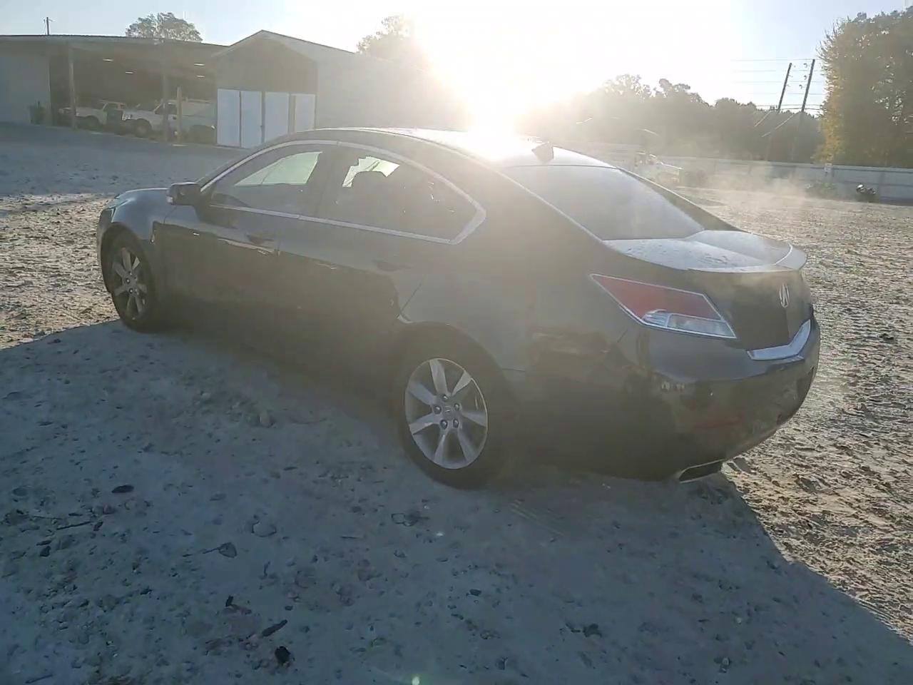 Фото: 19UUA8F54DA001699