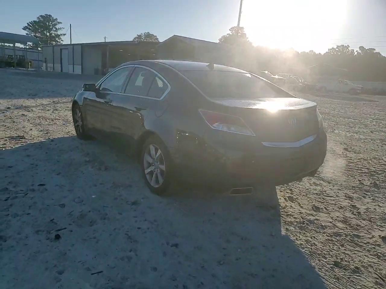 Фото: 19UUA8F54DA001699