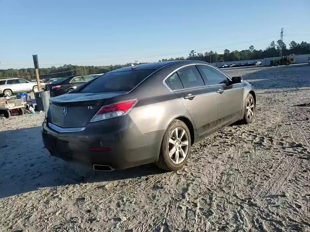 Фото: 19UUA8F54DA001699