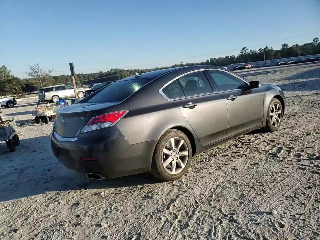 Фото: 19UUA8F54DA001699