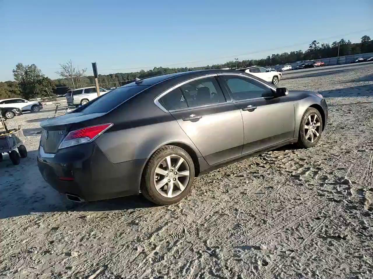 Фото: 19UUA8F54DA001699