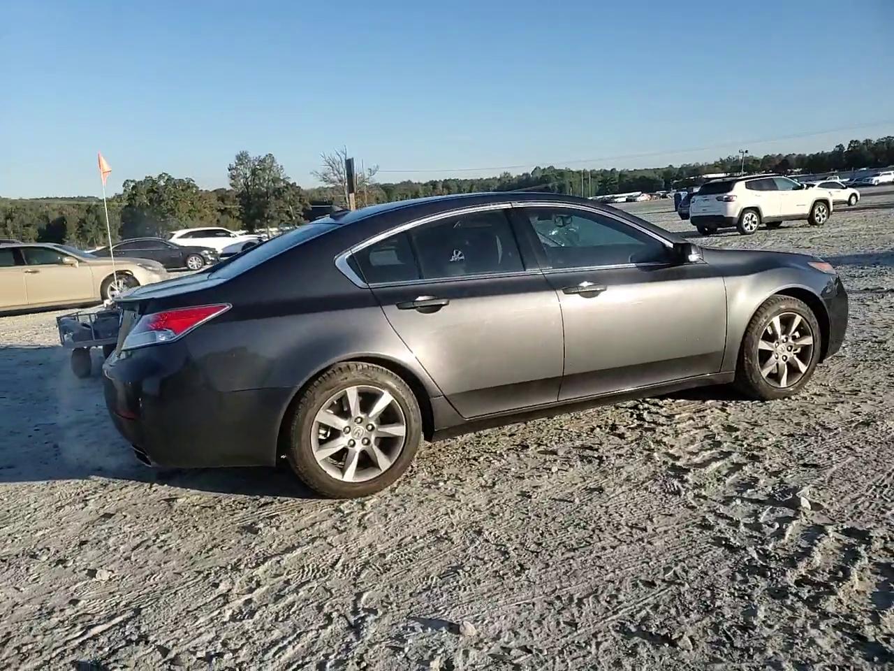 Фото: 19UUA8F54DA001699