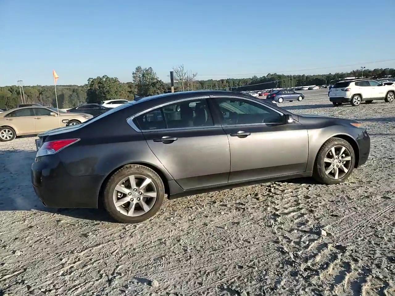 Фото: 19UUA8F54DA001699