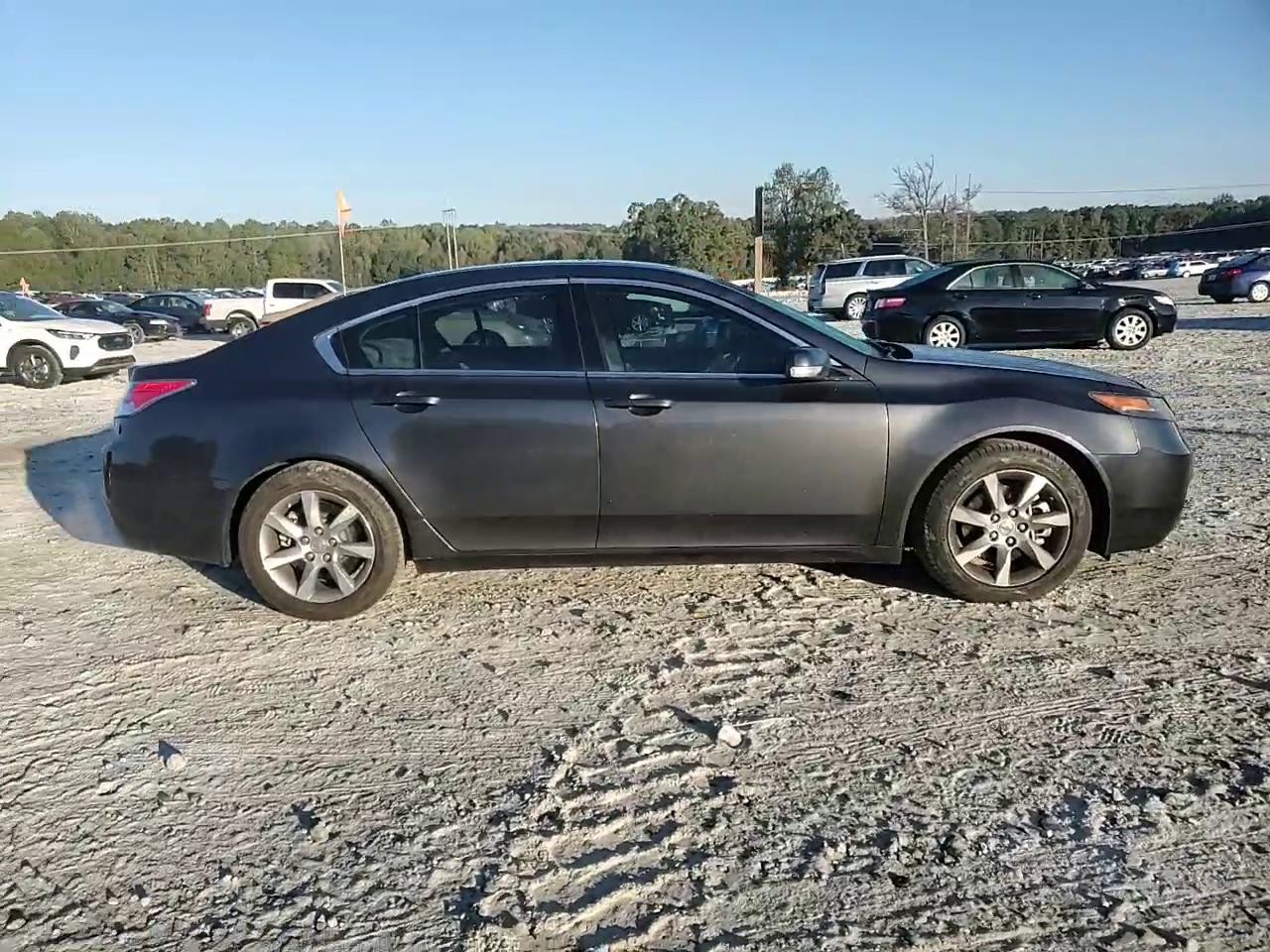 Фото: 19UUA8F54DA001699