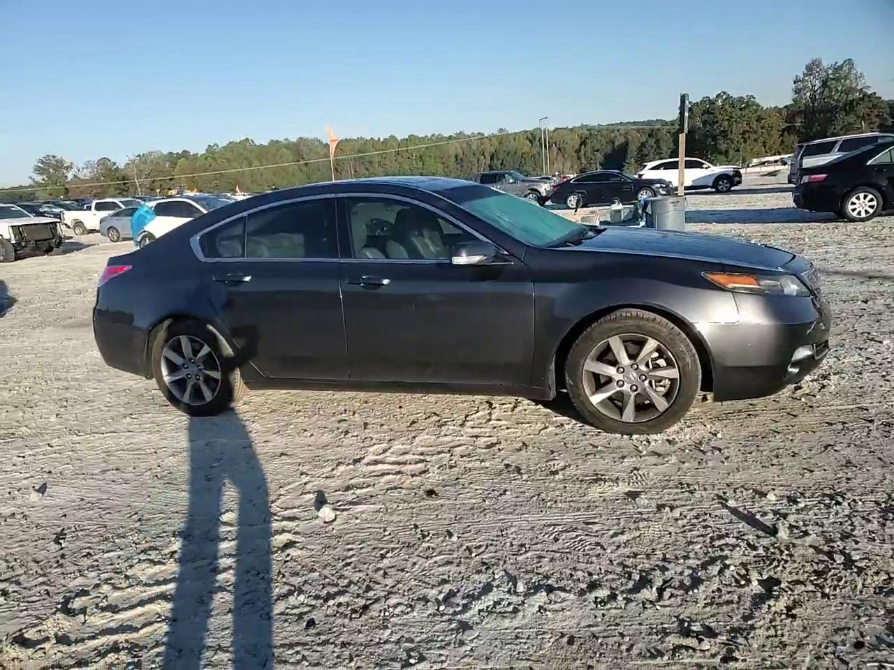 Фото: 19UUA8F54DA001699