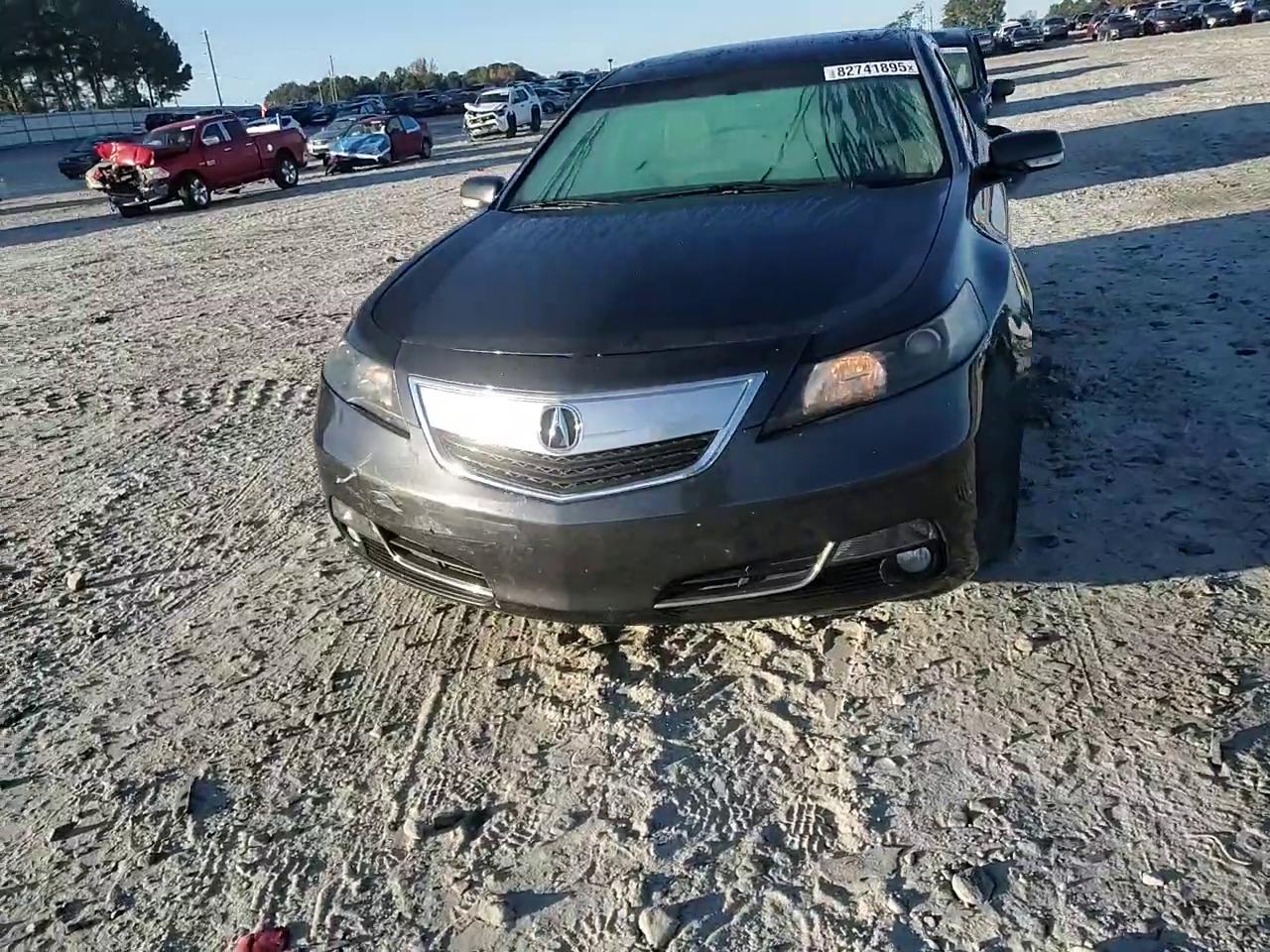 Фото: 19UUA8F54DA001699