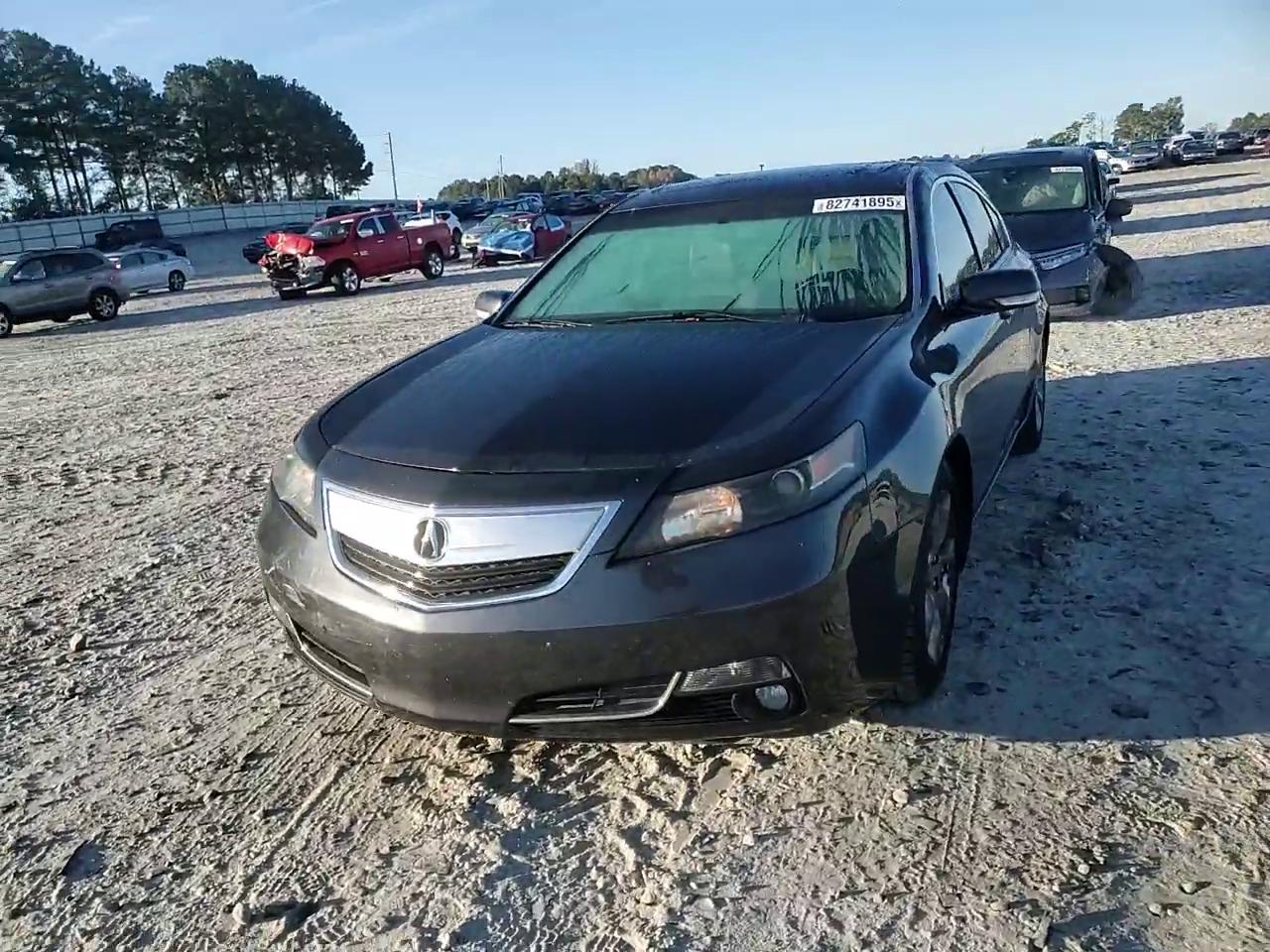 Фото: 19UUA8F54DA001699