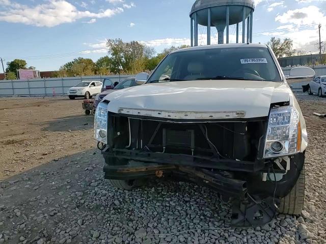 2010 Cadillac Escalade Luxury VIN: 1GYUKBEF2AR101391 Lot: 90790395