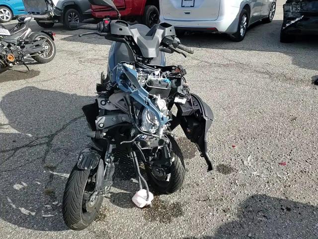 2024 Piaggio Mp3 530 Exclusive VIN: ZAPTD30X9R5000240 Lot: 82693535