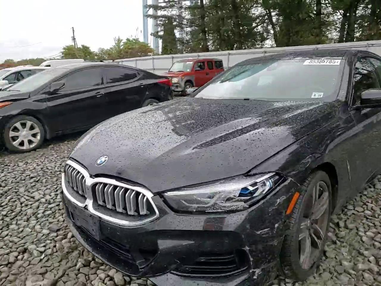 Фото: WBAGV4C07RCN68743