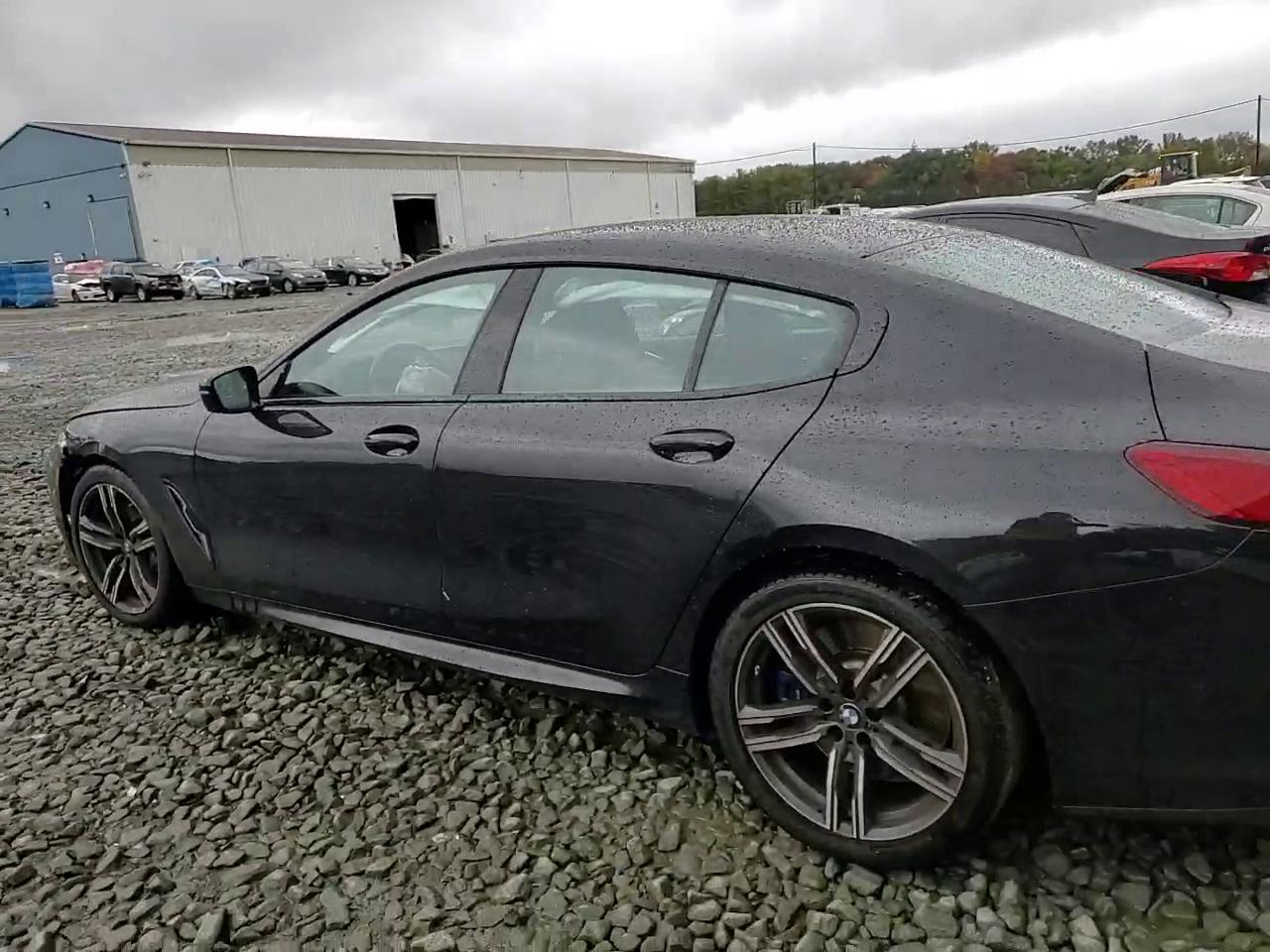 Фото: WBAGV4C07RCN68743