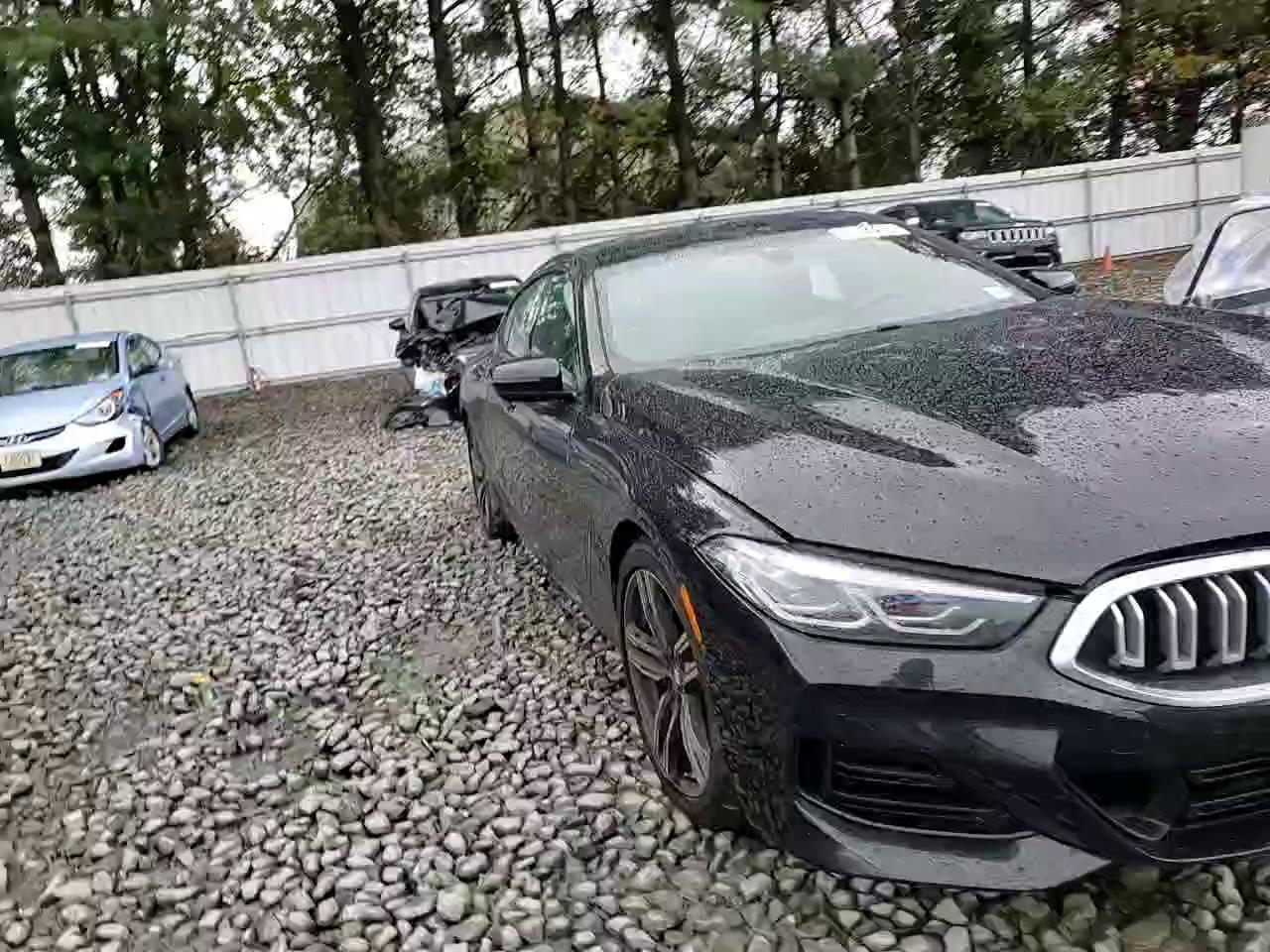 Фото: WBAGV4C07RCN68743