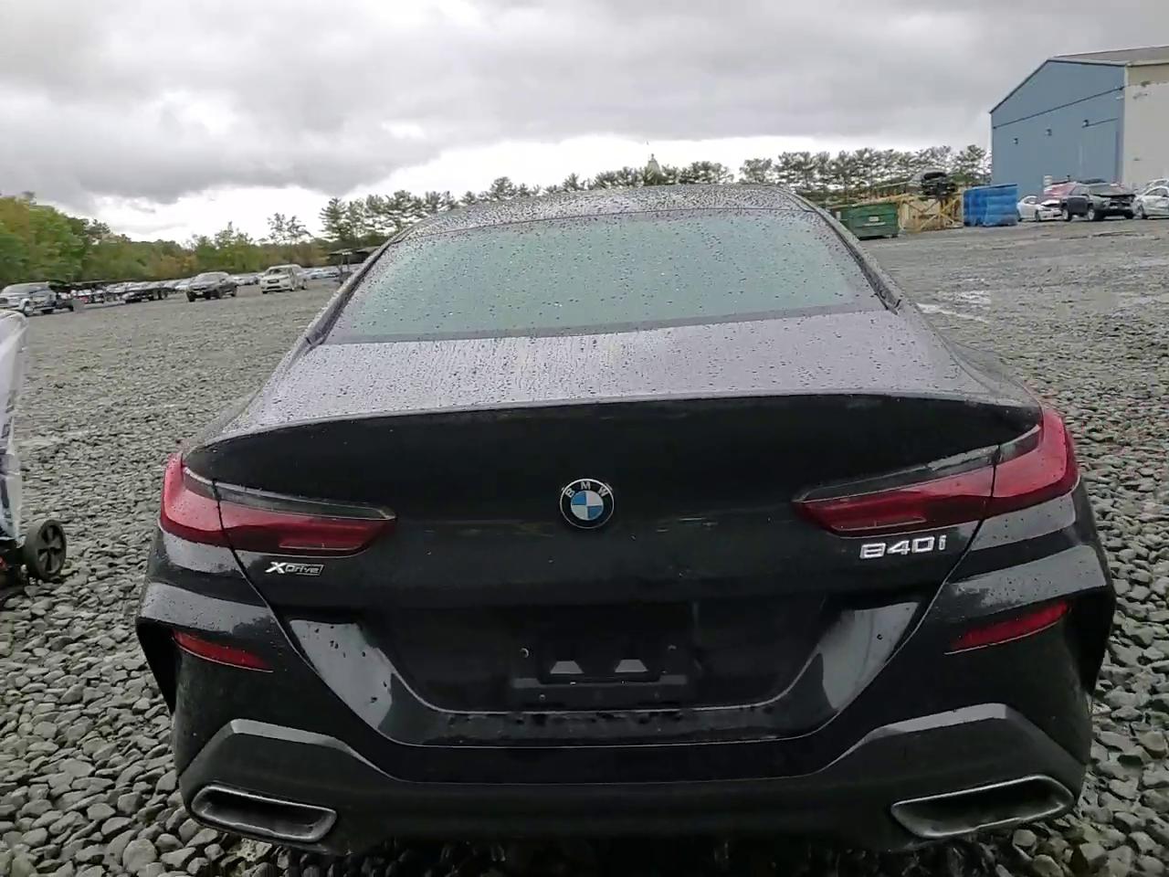 Фото: WBAGV4C07RCN68743