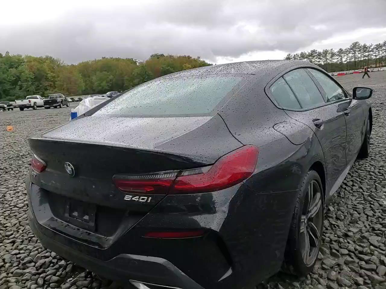 Фото: WBAGV4C07RCN68743