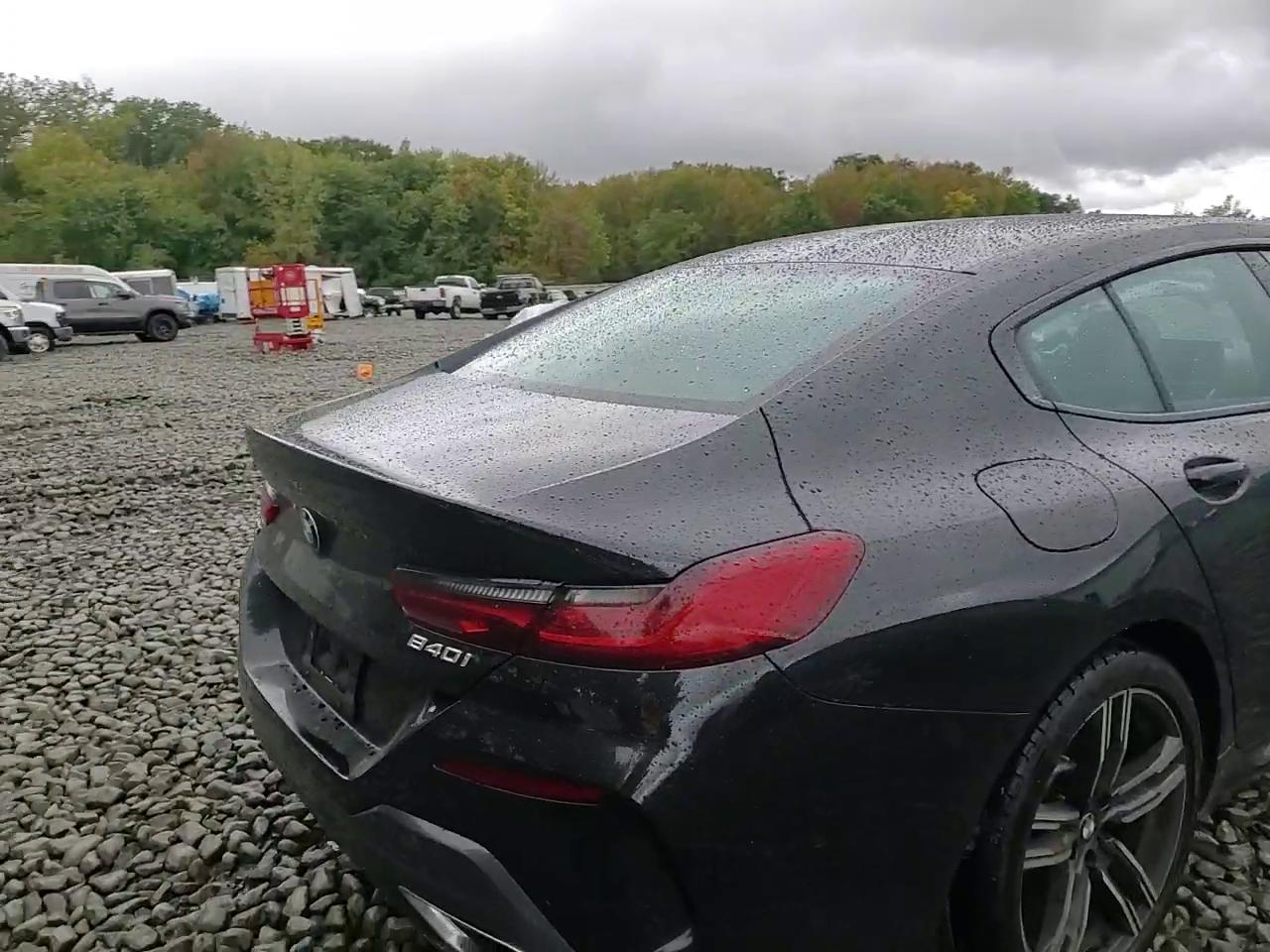 Фото: WBAGV4C07RCN68743