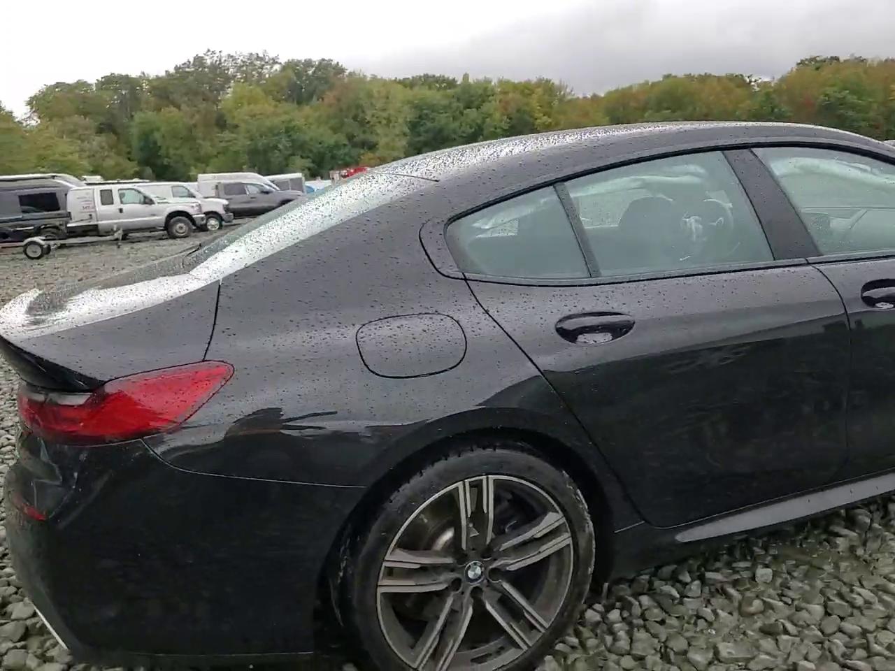 Фото: WBAGV4C07RCN68743