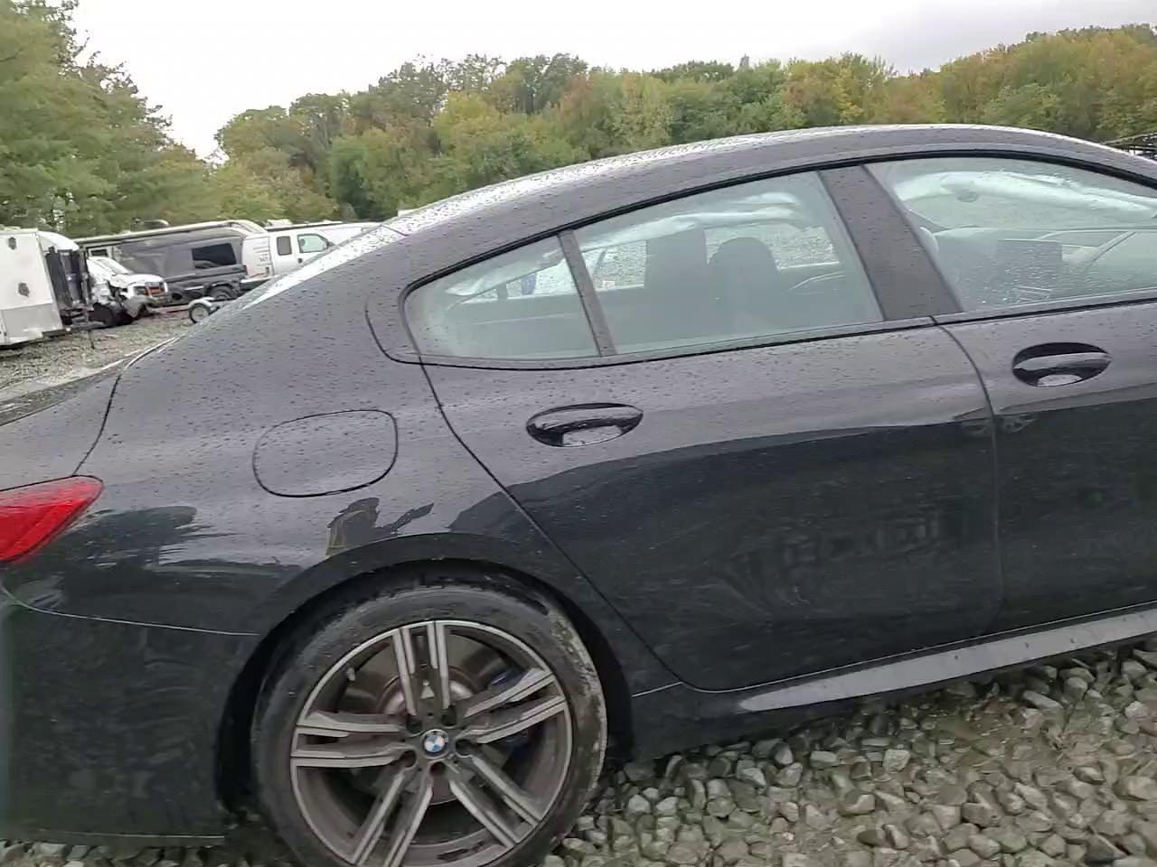 Фото: WBAGV4C07RCN68743