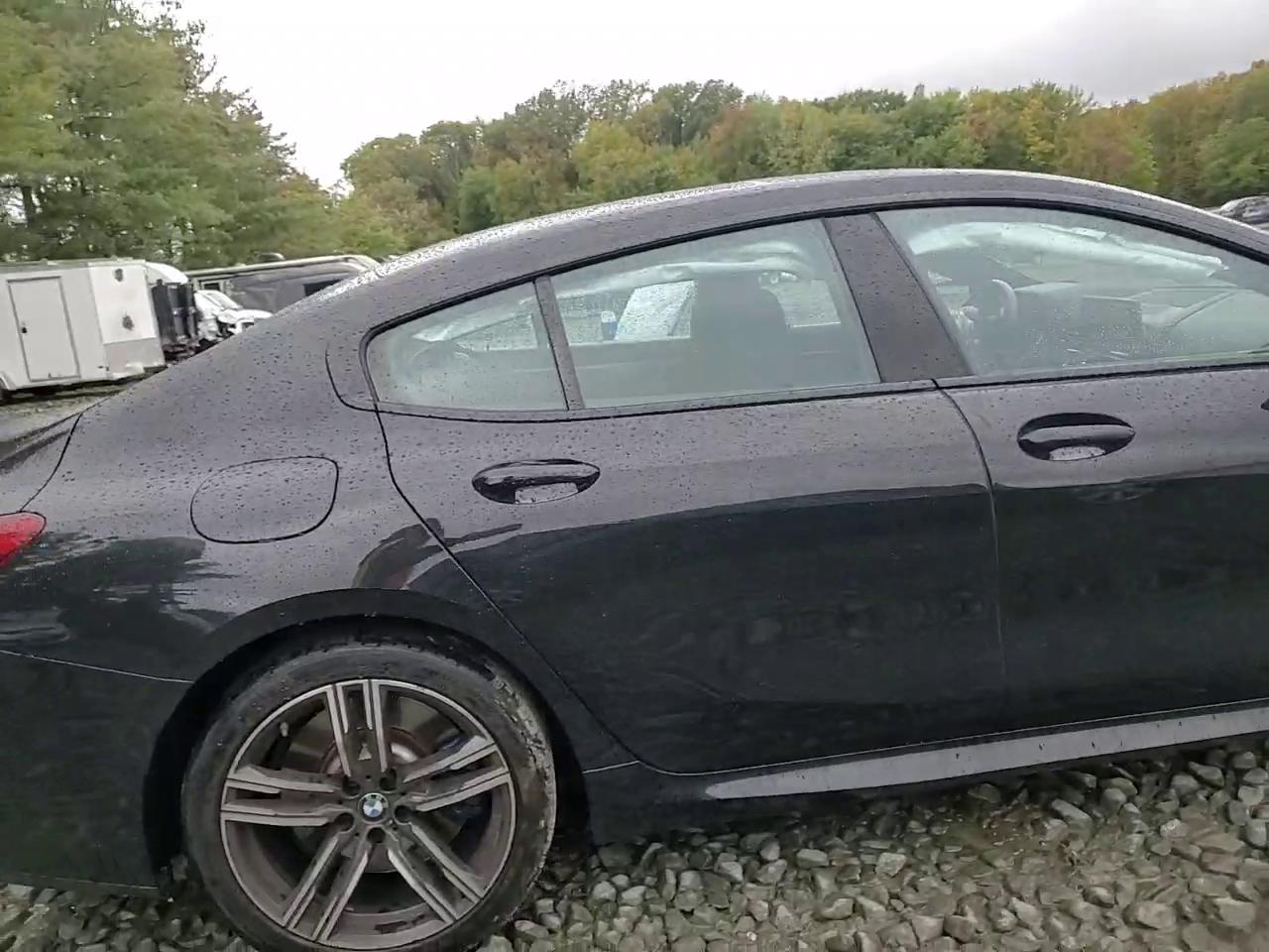 Фото: WBAGV4C07RCN68743