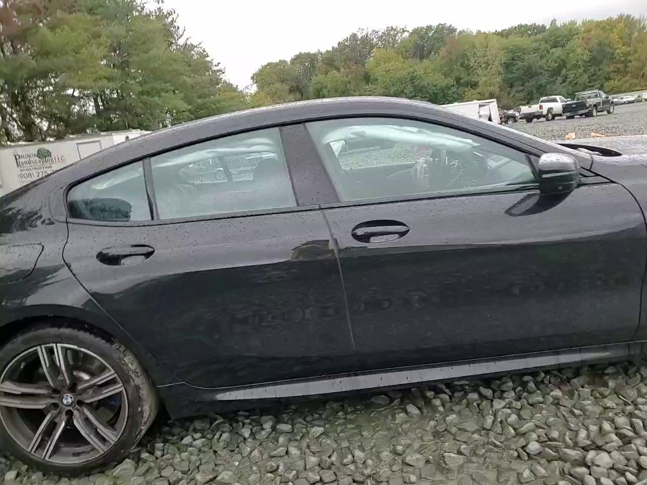 Фото: WBAGV4C07RCN68743