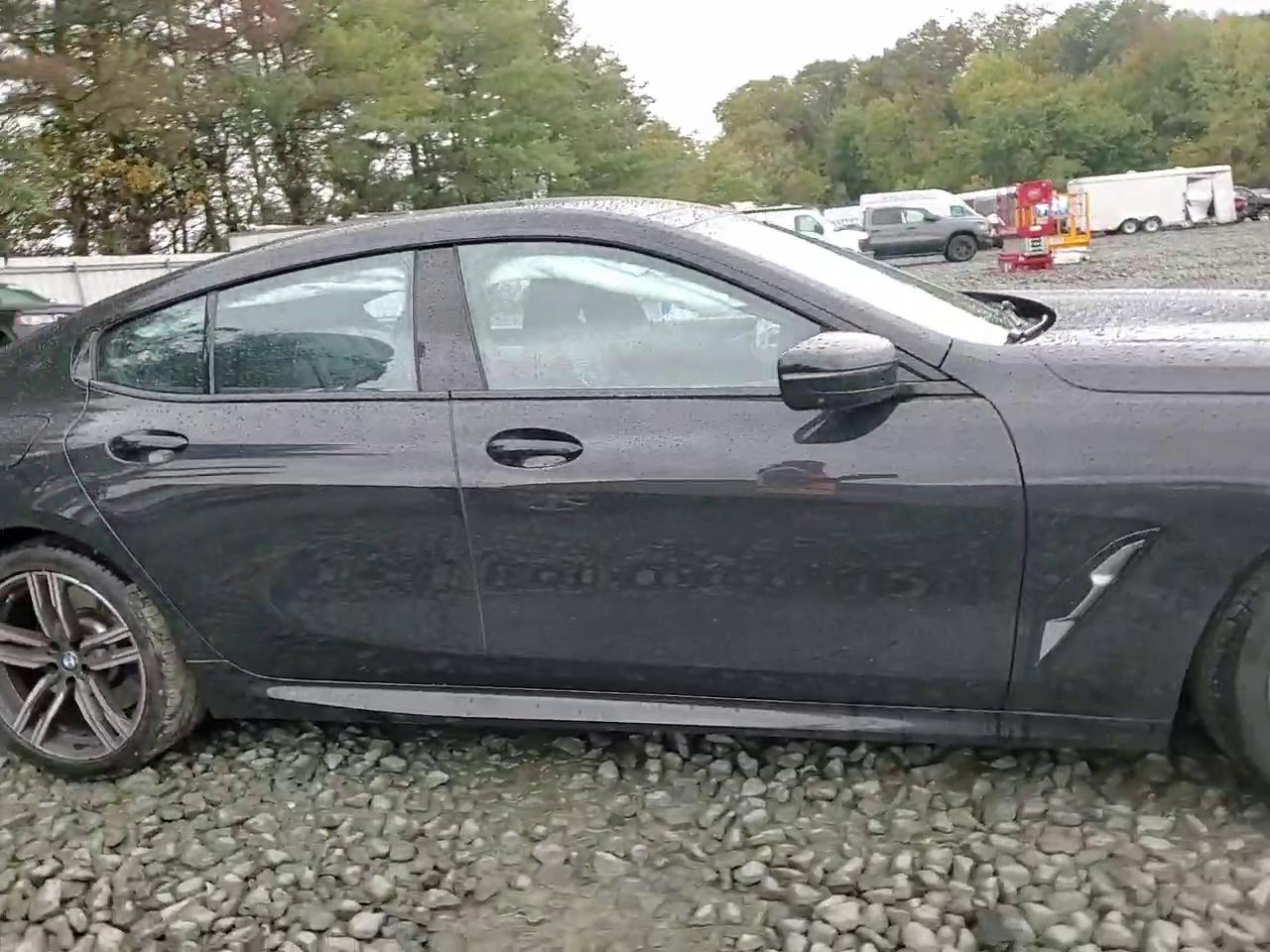 Фото: WBAGV4C07RCN68743