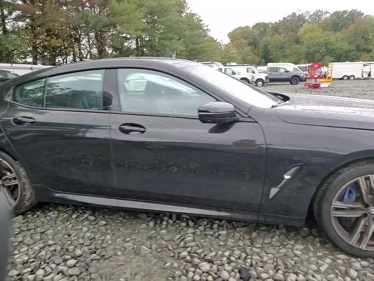 Фото: WBAGV4C07RCN68743