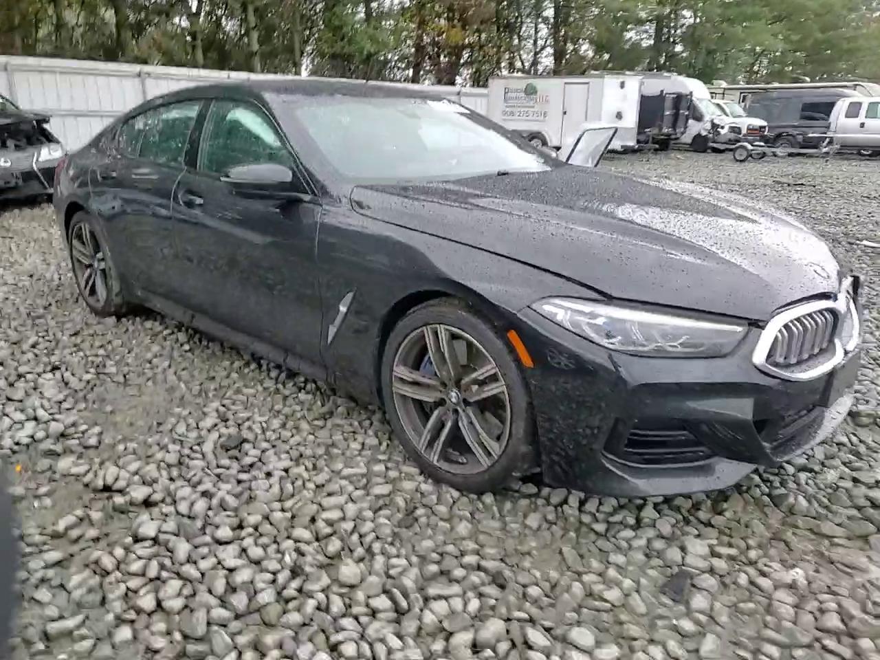 Фото: WBAGV4C07RCN68743