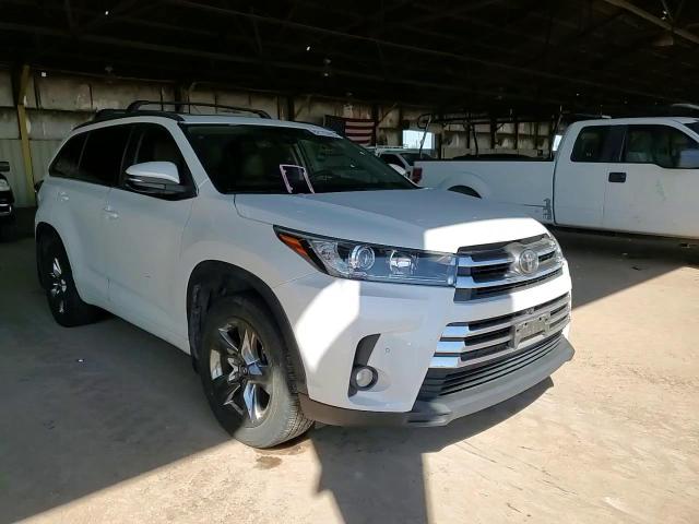 2017 Toyota Highlander Limited VIN: 5TDDZRFH8HS455485 Lot: 82175785