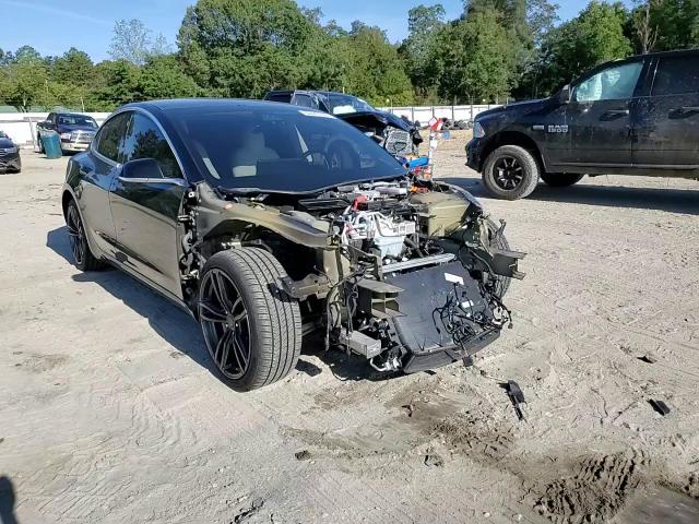 2019 Tesla Model 3 VIN: 5YJ3E1EB9KF195051 Lot: 84443395