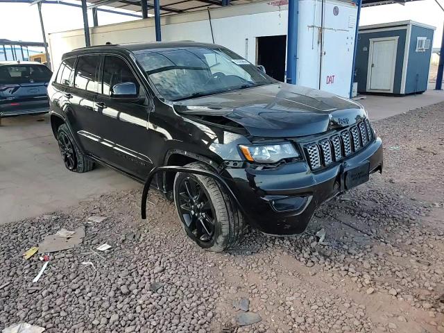 2017 Jeep Grand Cherokee Laredo VIN: 1C4RJFAG5HC841308 Lot: 82355965