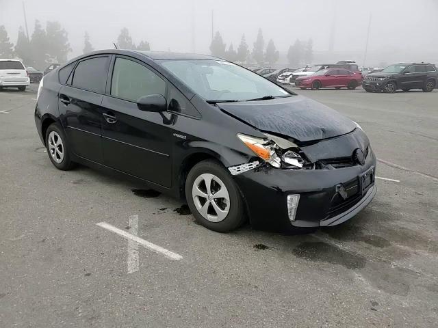 2015 Toyota Prius VIN: JTDKN3DU6F0447661 Lot: 82211355