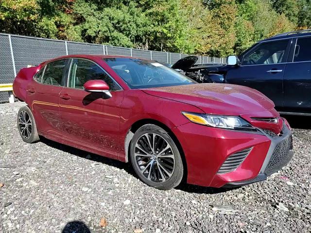 2018 Toyota Camry L VIN: 4T1B11HK6JU560497 Lot: 85729735
