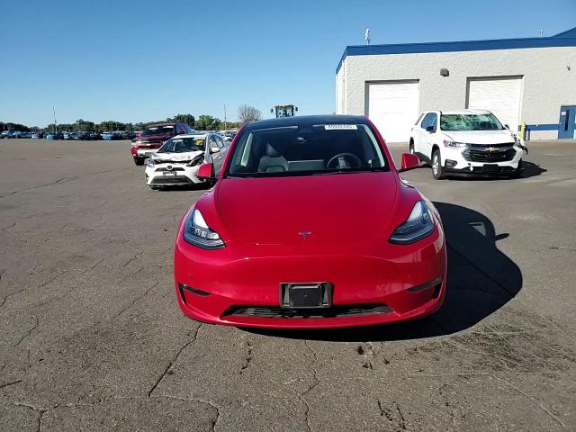 2022 Tesla Model Y VIN: 7SAYGDEE0NF386585 Lot: 85942445