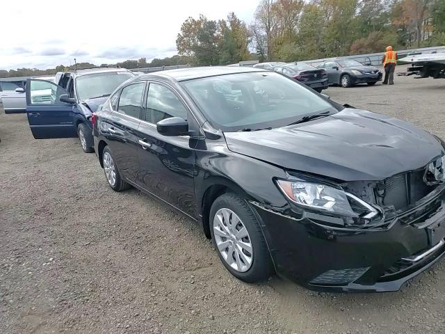 2016 Nissan Sentra S VIN: 3N1AB7AP5GY330688 Lot: 90456405