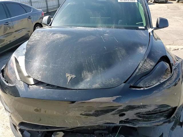 2024 Tesla Model Y VIN: 7SAYGAEE4RF177385 Lot: 87045105