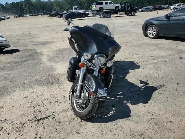 2009 Harley-Davidson Flhtcu VIN: 1HD1FC4139Y615159 Lot: 85079115