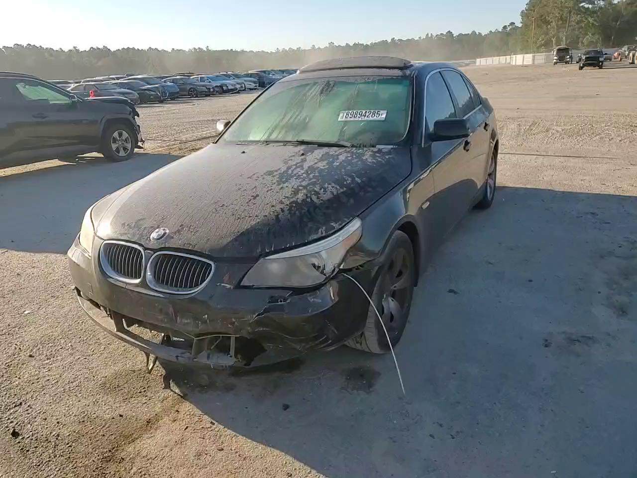 Фото: WBANE73547CM49954