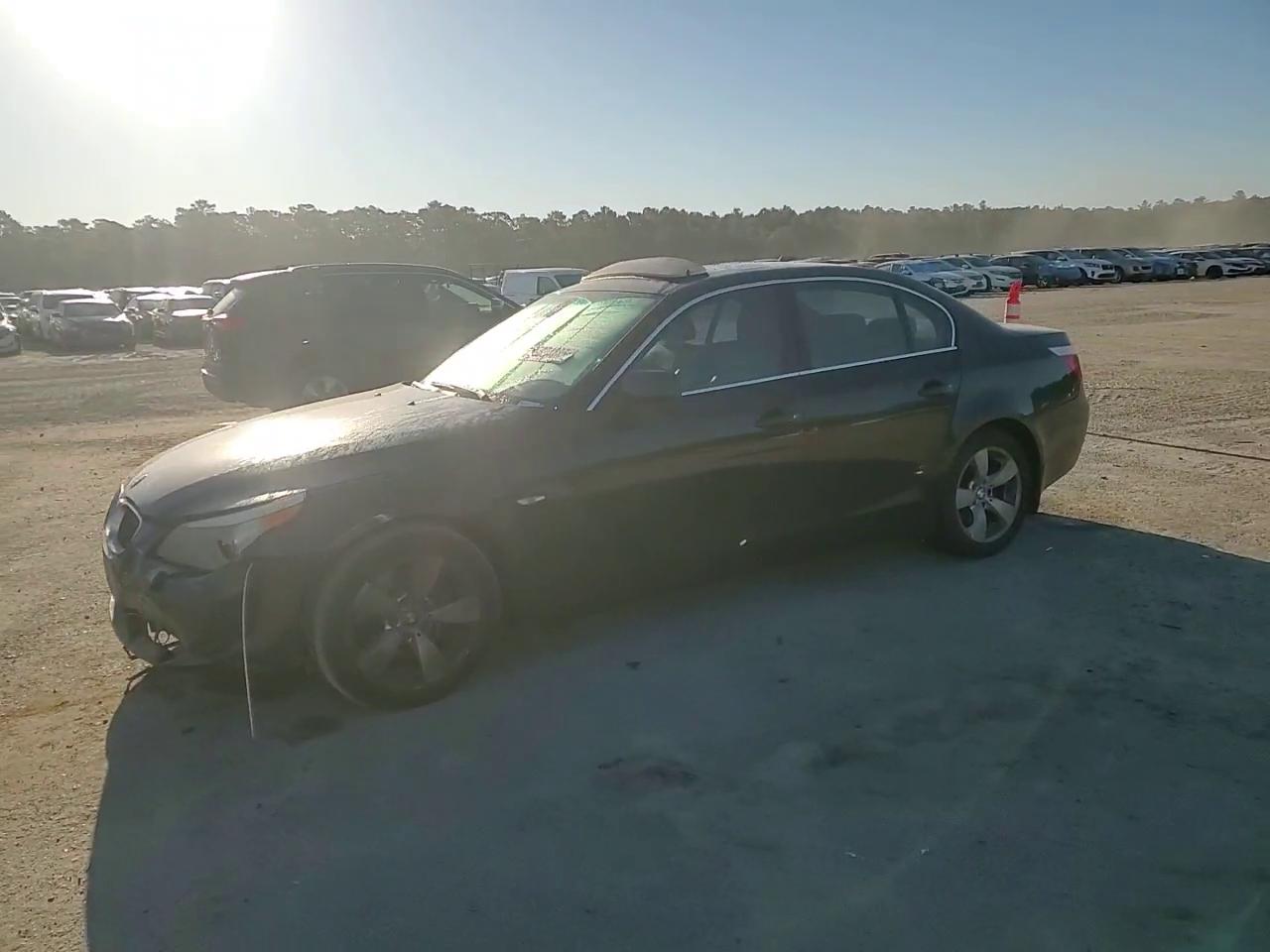 Фото: WBANE73547CM49954