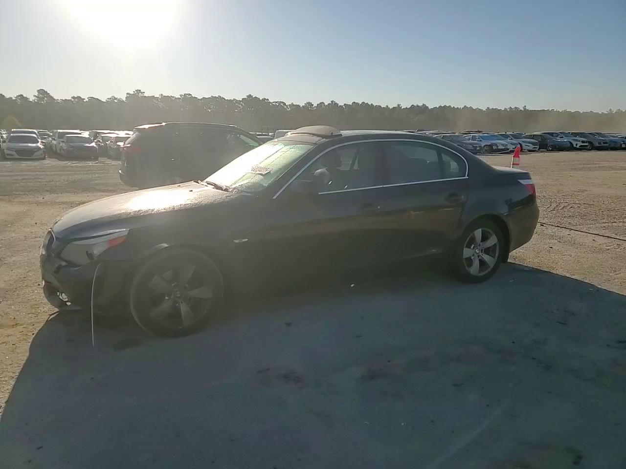 Фото: WBANE73547CM49954