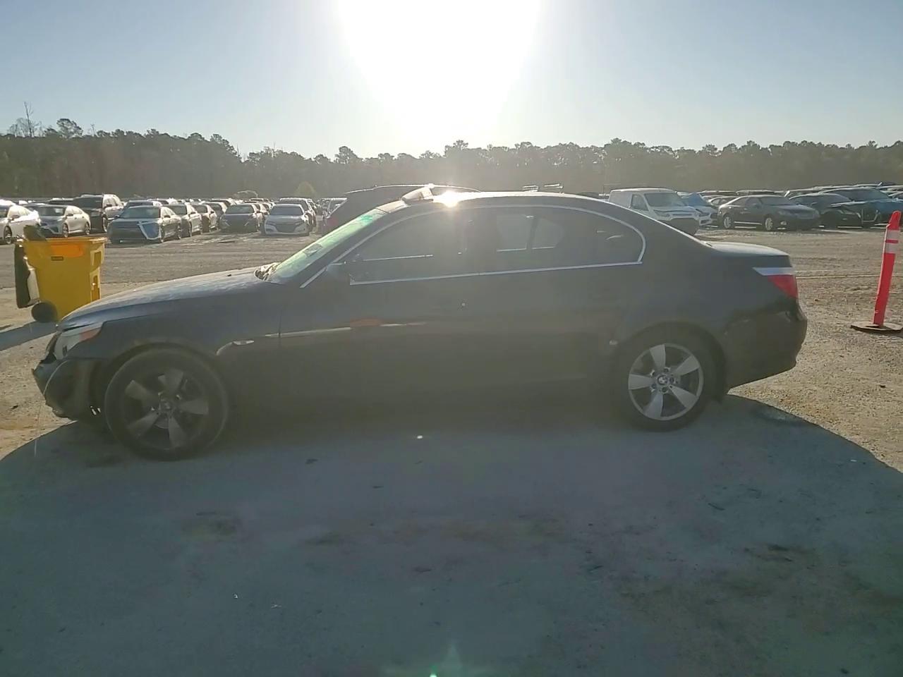 Фото: WBANE73547CM49954