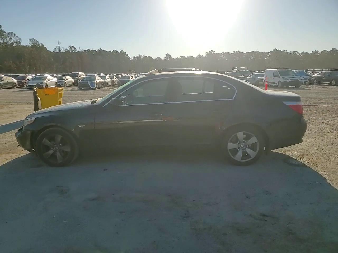 Фото: WBANE73547CM49954