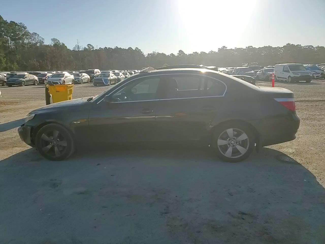 Фото: WBANE73547CM49954