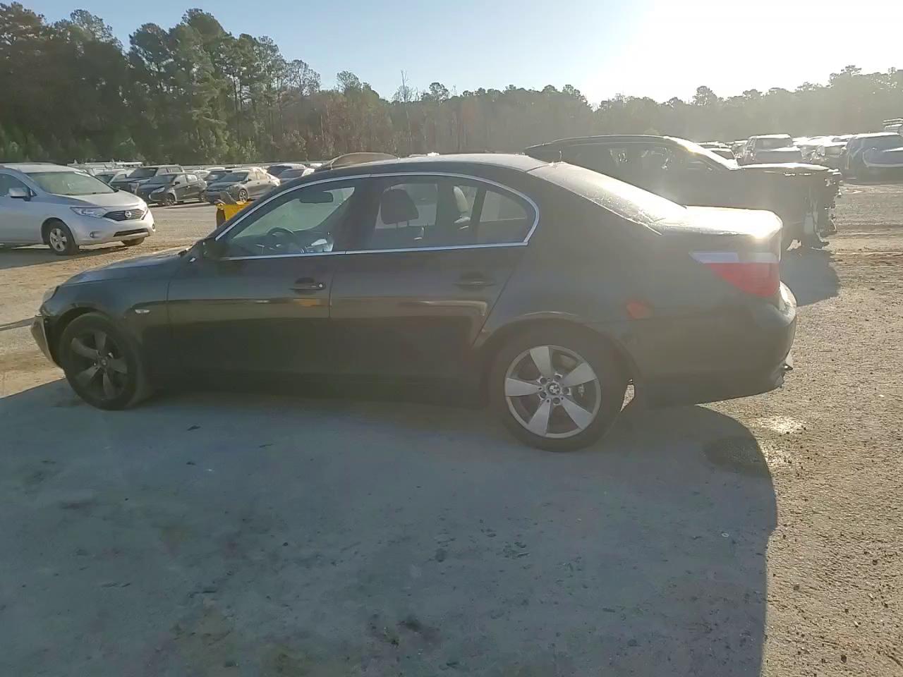 Фото: WBANE73547CM49954