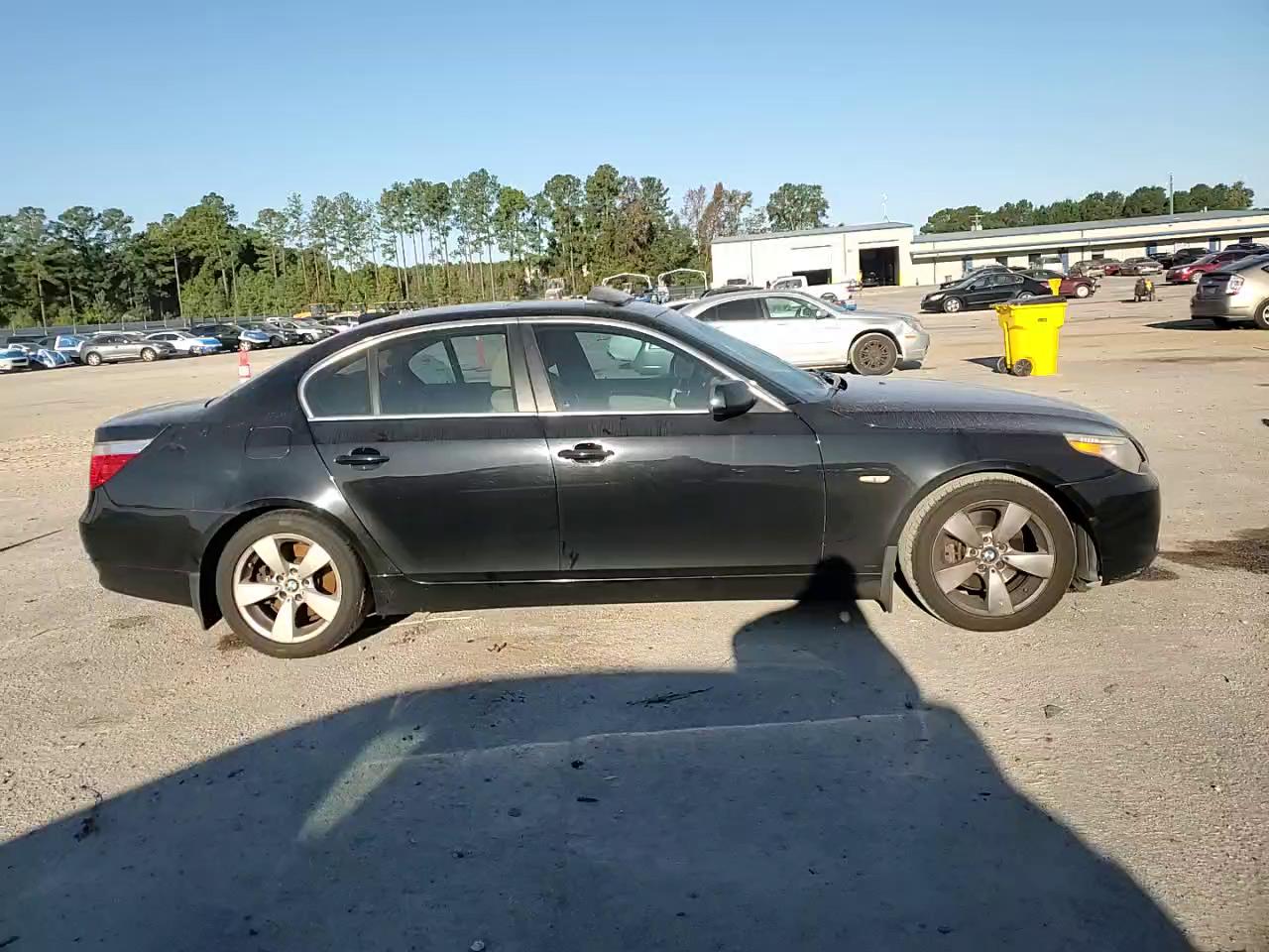 Фото: WBANE73547CM49954