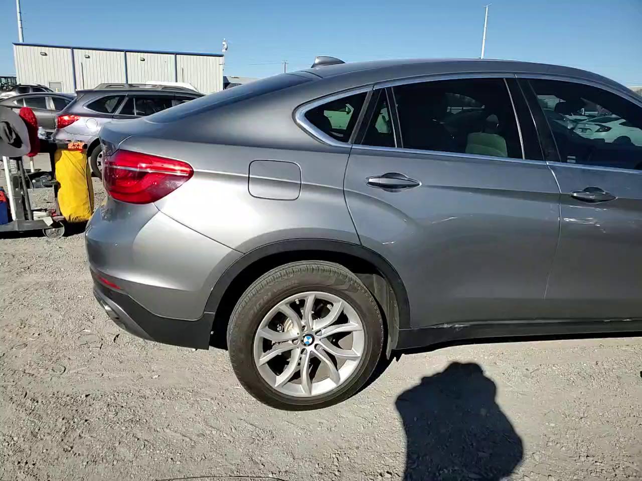 Фото: 5UXKU0C56G0F92357